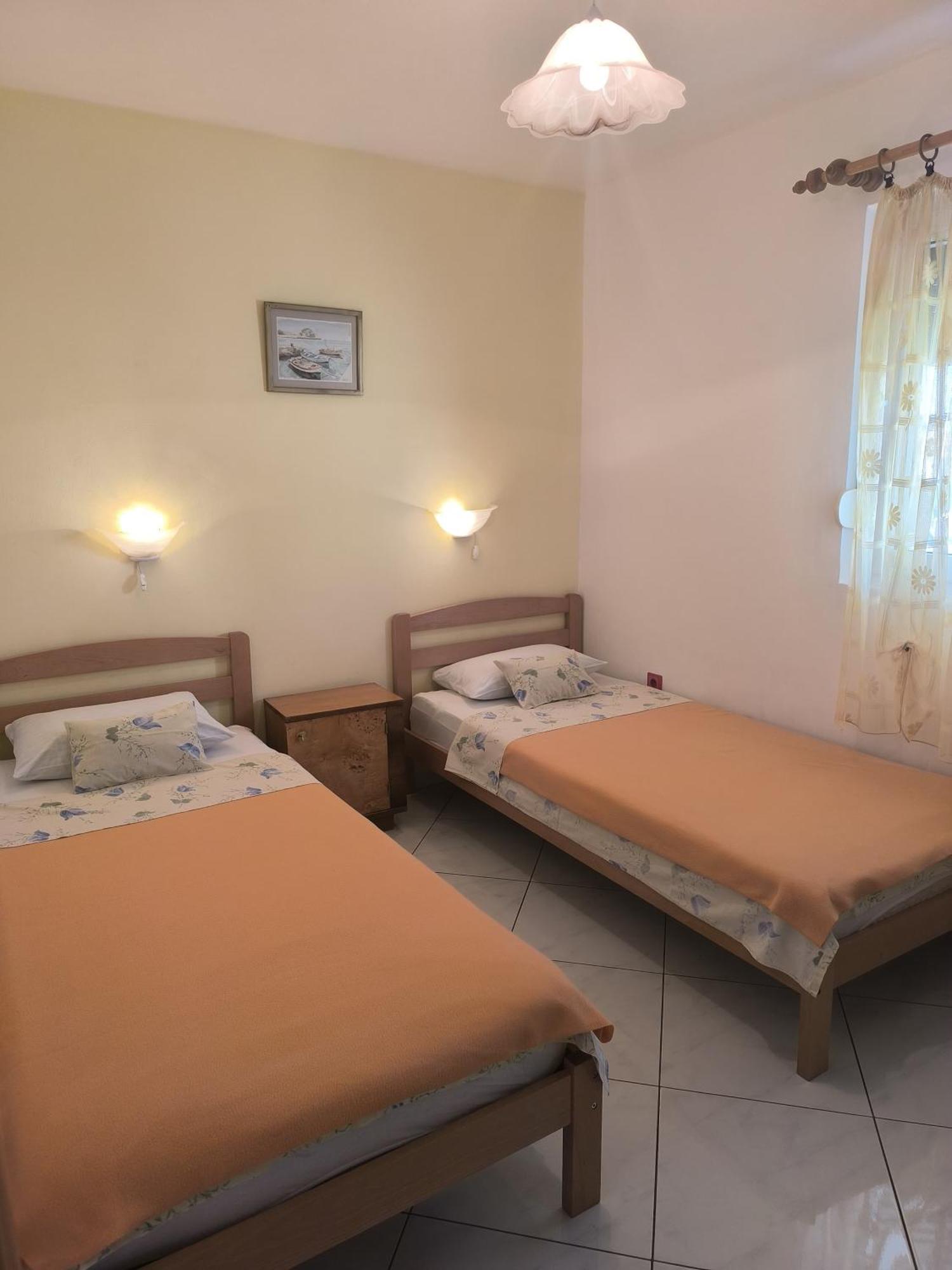 Apartments Otok Трогир Екстериор снимка